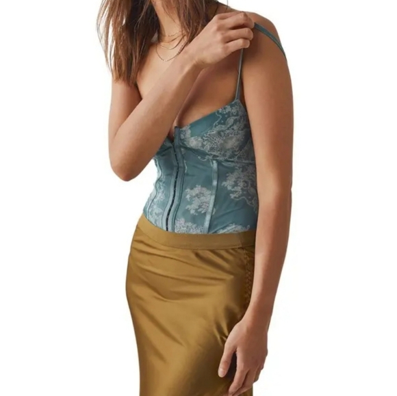 NWT Intimately FP Floral Mesh Bodysuit - Picture 4 of 7